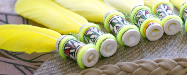 feather glue collage plumes indien