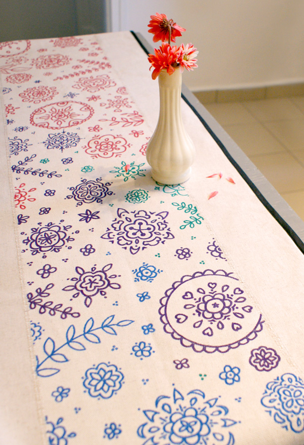 diy-chemin-de-table-feutre-tissu