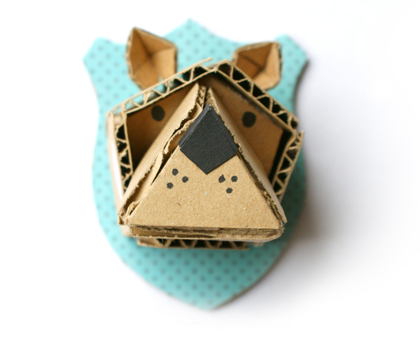 trophee-carton-cardboard-trophy